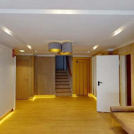 El Dorado - Totally Renovated Marbella